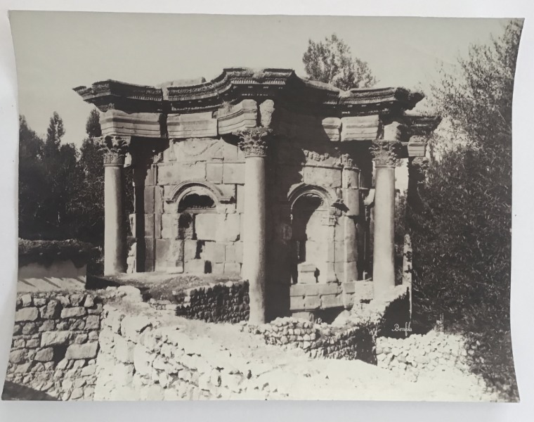 Product image Baalbeck.. Temple de Vénus.