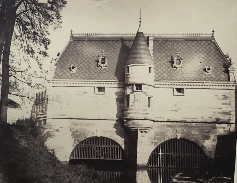 Image du produit Châlons sur Marne. La Caisse d'Epargne dans le Jard.