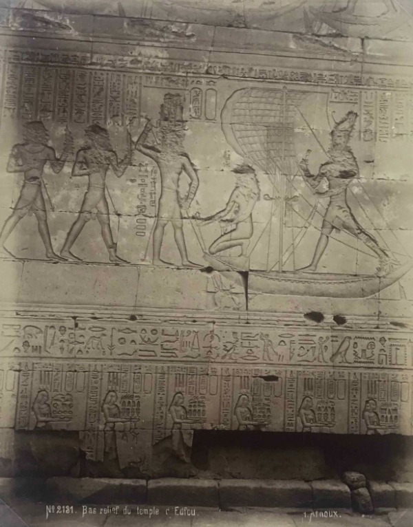 Image du produit Edfou. Egypte. Bas relief du temple.