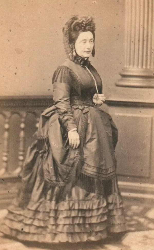Product image Emmeline Raymond, fondatrice de la revue "La Mode Illustrée" - Portrait CDV