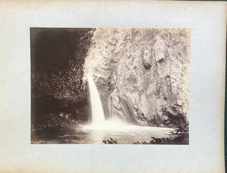 Image du produit Guatemala. Las grutas San Pedro Mártir en Escuintla.