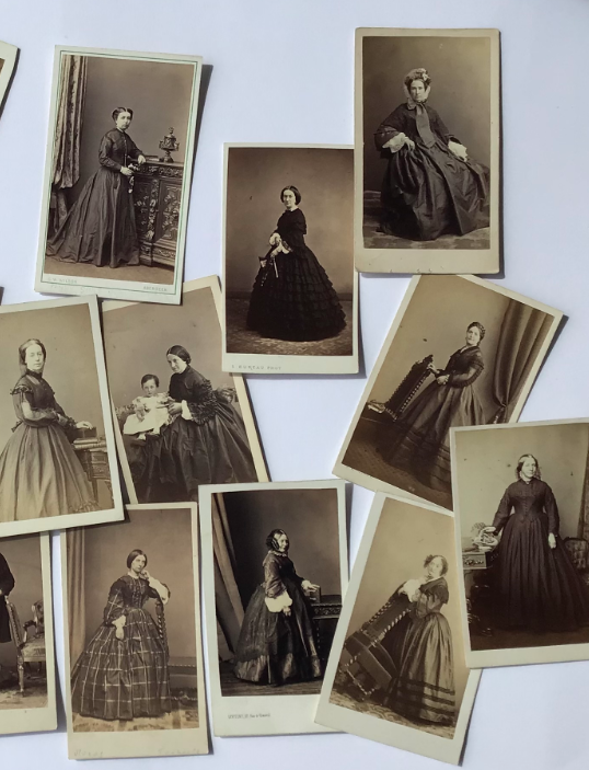 Miniature du produit Collection de vingt portraits carte de visite.