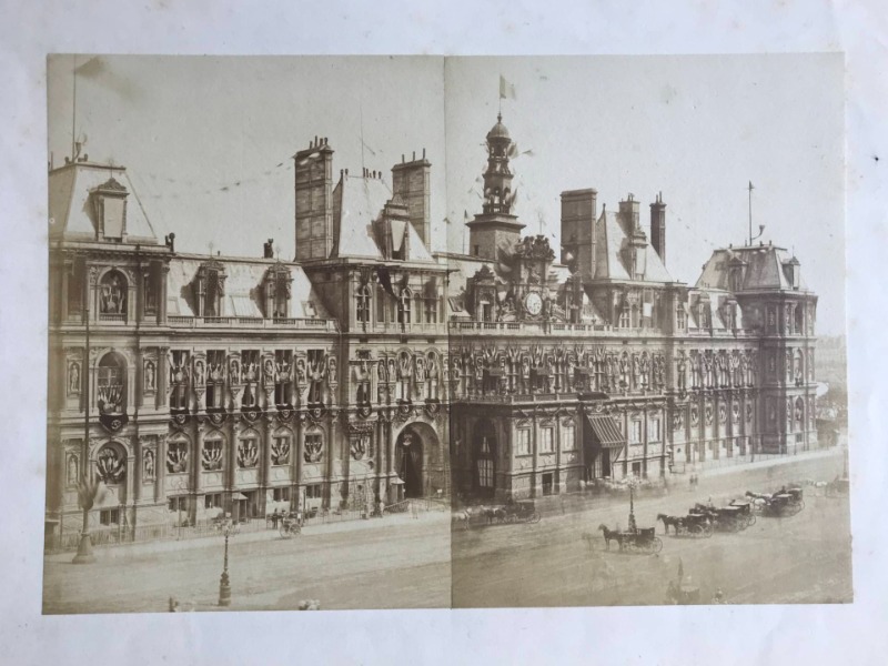 Image du produit L'hôtel de ville de Paris pavoisé pour la venue de la reine Victoria.