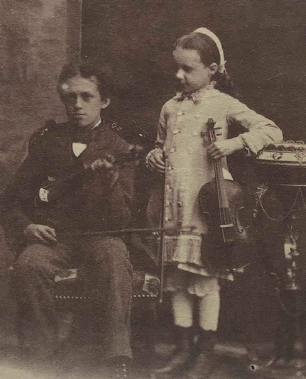 Product image Les enfants aux violons.