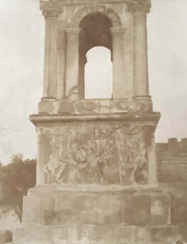 Image du produit Mausolée antique à Saint Rémy de Provence.