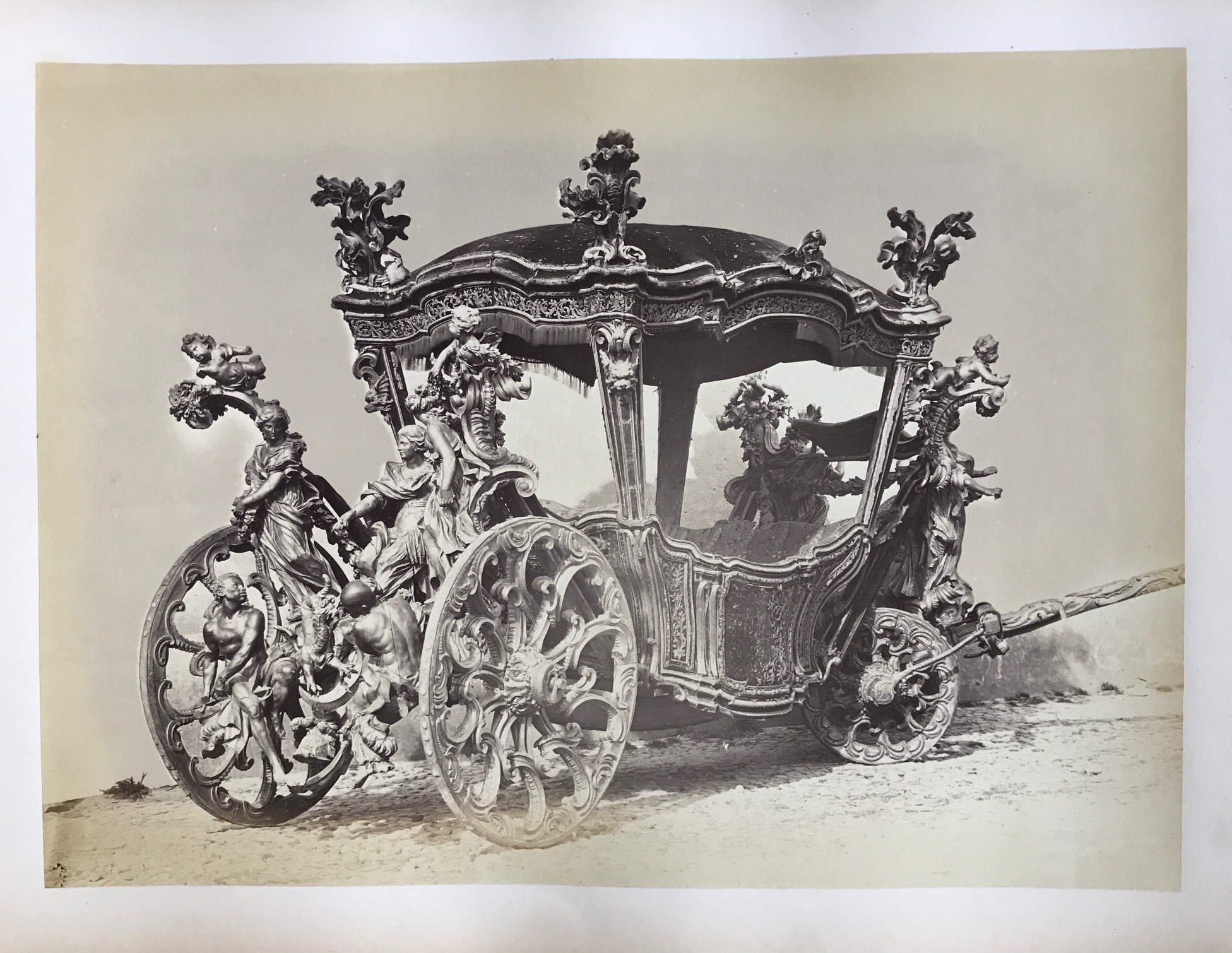 Miniature du produit Portugal. 1865. 19 photographies.
