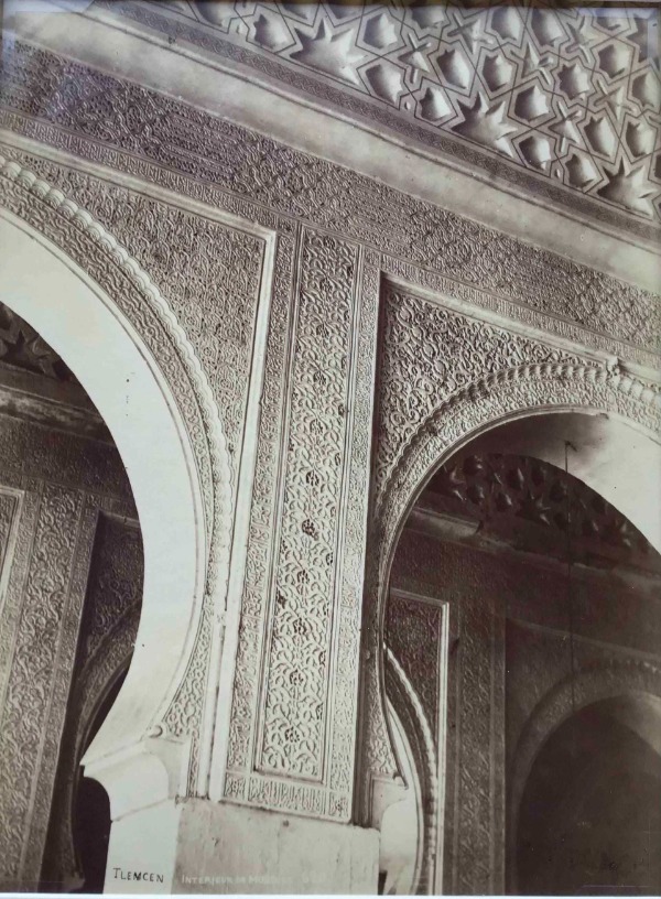 Product image Tlemcen. Mosquée. Perspective et détail d'architecture.