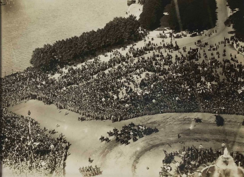 Product image Vue aérienne du Défilé de la Victoire. 14 juillet 1919